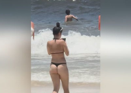 国外比基尼美女,国外海滩时尚潮流解析