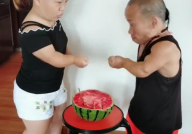 夫妇网红吃瓜视频,揭秘娱乐圈幕后真相
